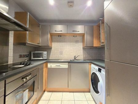 2 Bed Flat For Rent - Photo 4