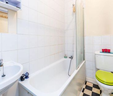 1 bedroom flat to rent - Photo 6