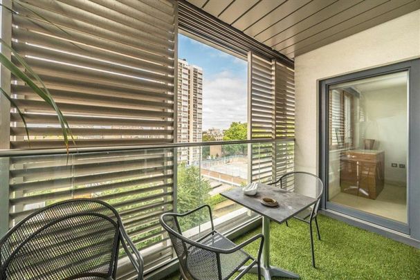 East Road, East Road, N1 - Photo 1