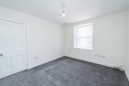 3 bedroom detached house to rent - Photo 4