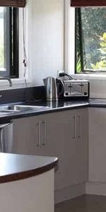 Modern Lynmore Home - Photo 3