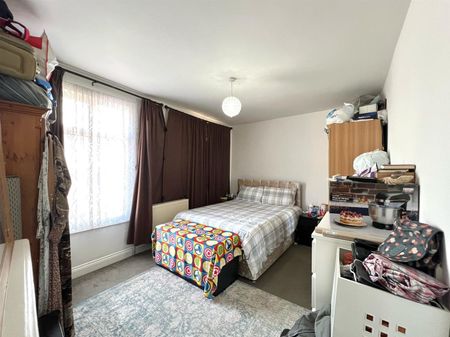 Higham Hill Road, London - Photo 4