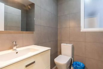 Carrer Almirall Cadarso, Valencia, Valencian Community 46005