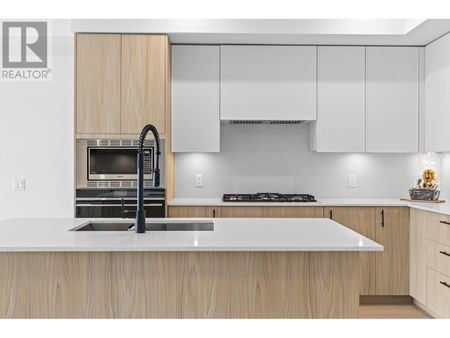 Lovely Lakeviews at ZARA 2 - Photo 2