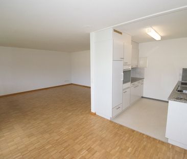 Appartement lumineux et spacieux de 3,5 pièces (86,5m2) situé au ce... - Photo 2