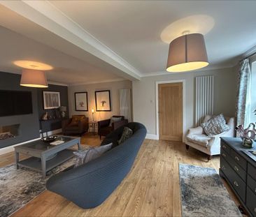 4 bedroom detached house to rent - Photo 1