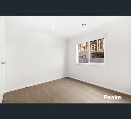25 Bastille Street, Berwick, Vic 3806 - Photo 2