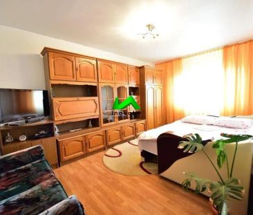 Apartament de inchiriat 3 camere Vasile Aaron - Photo 2