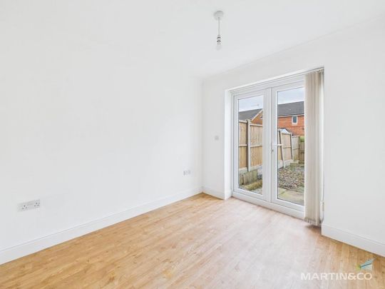 4 bedroom townhouse to rent - Photo 1