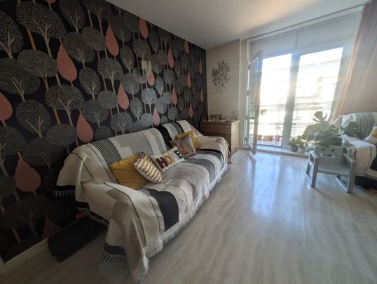 2 Bed Flat, Kenavon Drive, RG1 - Photo 1
