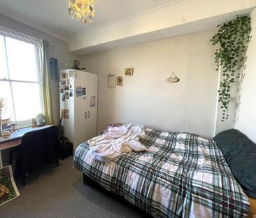 4 bedroom house to rent - Photo 2