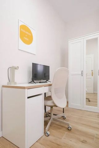 Calle de Antonio Prieto, Madrid, Community of Madrid 28026 - Photo 5