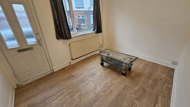2 bed Terraced - To Let - Photo 1