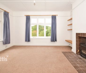 2 bedroom detached bungalow to rent - Photo 1