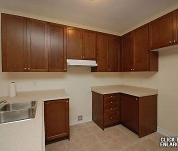 For Lease - 43 Lorenzo Circle, Brampton, Ontario - Photo 3