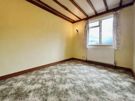 3 bedroom end of terrace house to rent - Photo 5