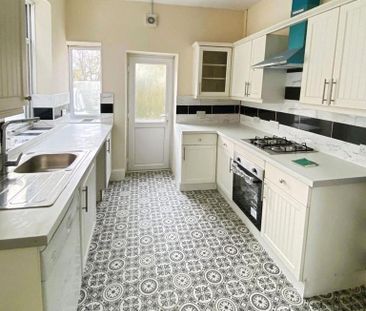 3 bedroom terraced house to rent - Photo 3