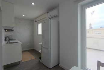 1 bedroom flat with sea and estuary views, in Praia da Barra!