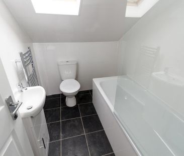 6 bedroom terraced house to rent - Photo 1