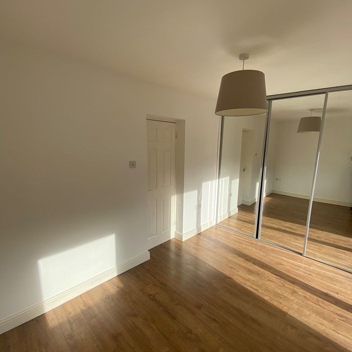 1 Bed Flat, Endsleigh Gardens, IG1 - Photo 1