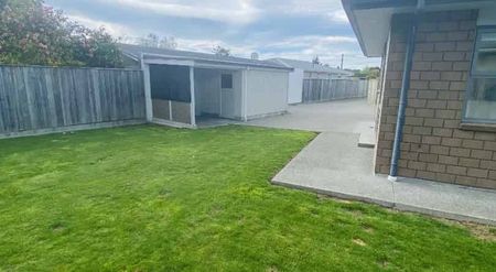 Spacious 3-Bedroom Apartment for Rent in Masterton - Photo 5