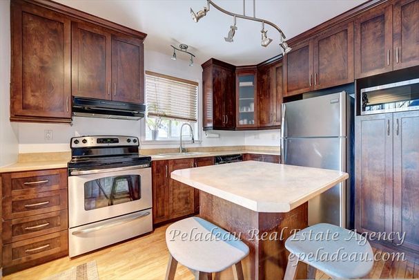 815 Av. Turnbull - Photo 1