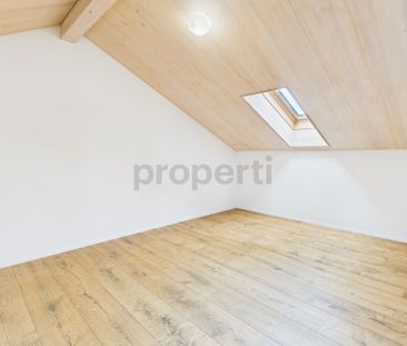 Historisches Wohnen trifft modernen Komfort 4-Zimmer-Wohnung in Gro... - Foto 3