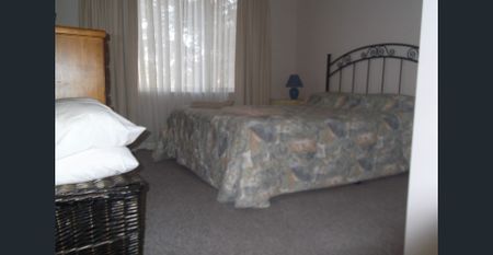 Fully furnished and ready to go - Price Reduced - Photo 4