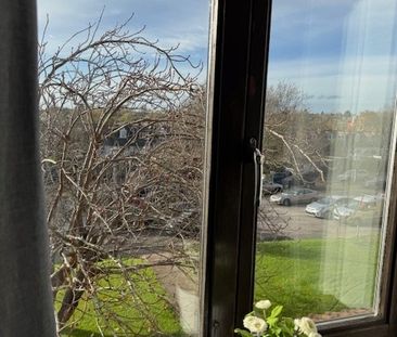 1 Bed Flat, Tippett Rise, RG2 - Photo 1