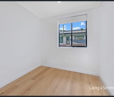 Contemporary four-bedroom home in prime location - Photo 6