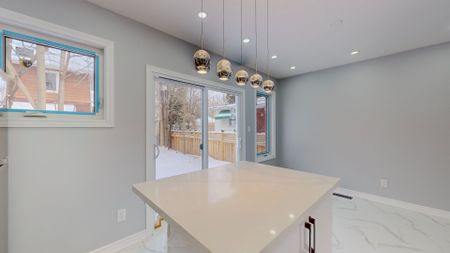 For Lease - 4357 Seneca Street, Niagara Falls, Ontario - Photo 3