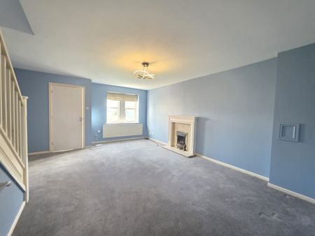 3 Bed Semi - Photo 2