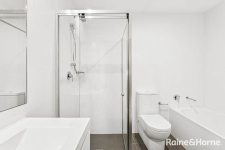 Bright & Airy - Photo 4