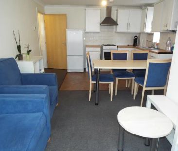 Maddalena House, Hill Lane - Photo 2