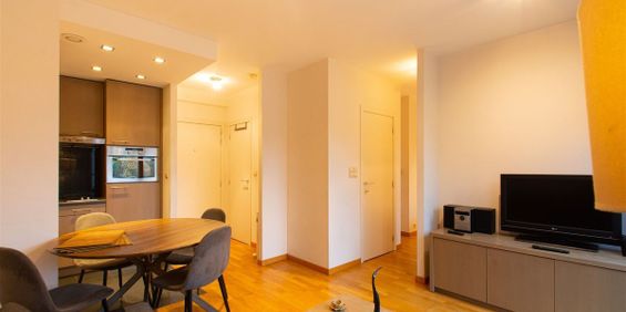 Appartement te huur in Oudergem voor € 1.050 met 1 slaapkamer - Photo 3