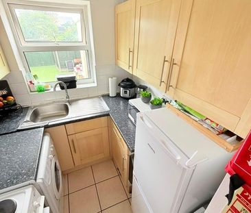 Studio Flat, Cranbrook Park, N22 - Photo 4