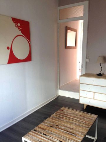 Location Appartement 2 pièces 32m² LYON 7ème - Photo 4