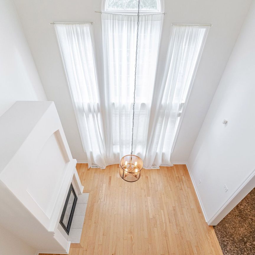 For Lease - 2499 SCOTCH PINE Drive, Oakville, Ontario - Photo 1