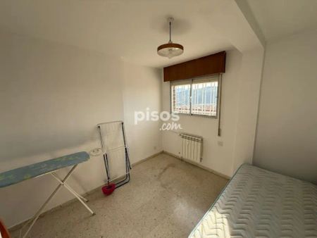 Piso en alquiler en Calle del Monasterio de Carracedo - Foto 4