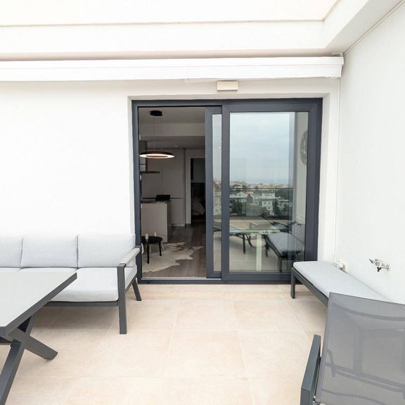 1 room luxury Flat for rent in Torremolinos, Andalusia - Photo 1