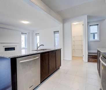 For Lease - 1404 Mockingbird Square, Pickering, Ontario - Photo 6