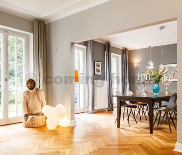 Simply Beautiful - Photo 2