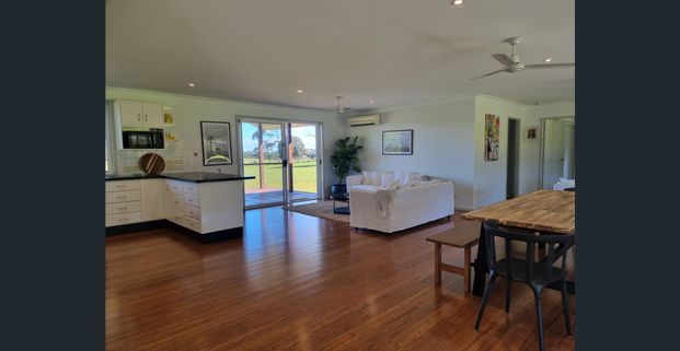 Starlink Internet, Netflix, Garden - Photo 1