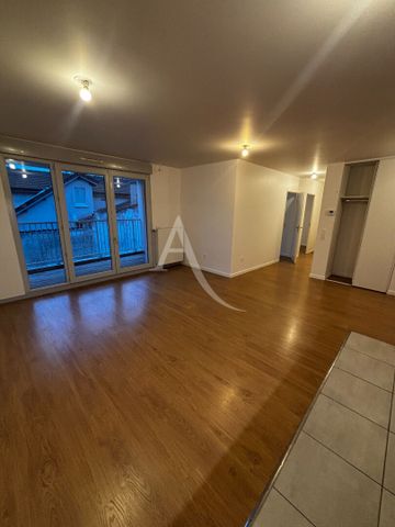 Location Appartement 3 pièces 63m² - Photo 3