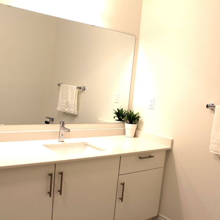 For Lease - 94 BERMONDSEY Way, Brampton, Ontario - Photo 1