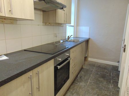 Whittle Street, Rawtenstall - Photo 4