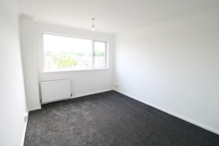 3 bedroom detached house to rent - Photo 2