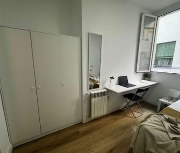 Calle de Trafalgar, Madrid, Community of Madrid 28010 - Photo 5