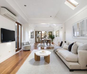 Spacious Retreat Nestled in the Heart of Queens Park - Photo 1