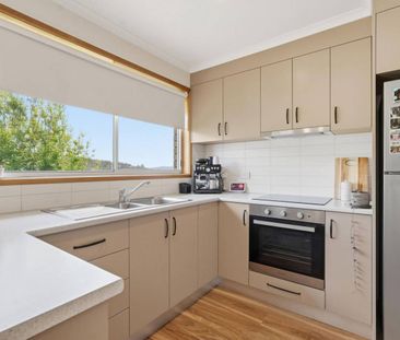 Immaculate & Modern Unit! - Photo 5